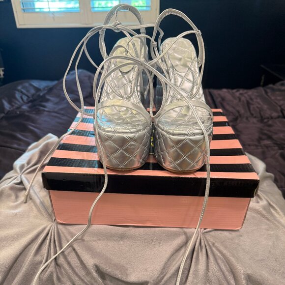 LADY GODIVA SILVER NIGHTSHADE PLATFORM LONG LACE-UP SANDALS NEW IN BOX (NWT) - Picture 4 of 14
